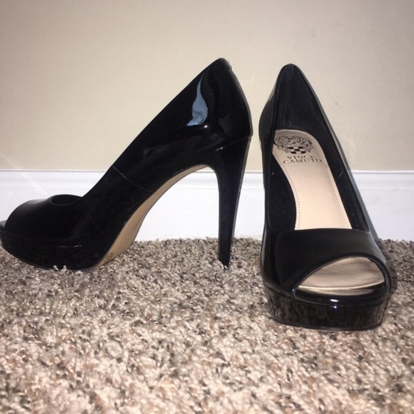 Black Vince Camuto High Heels - Picture 4 of 5